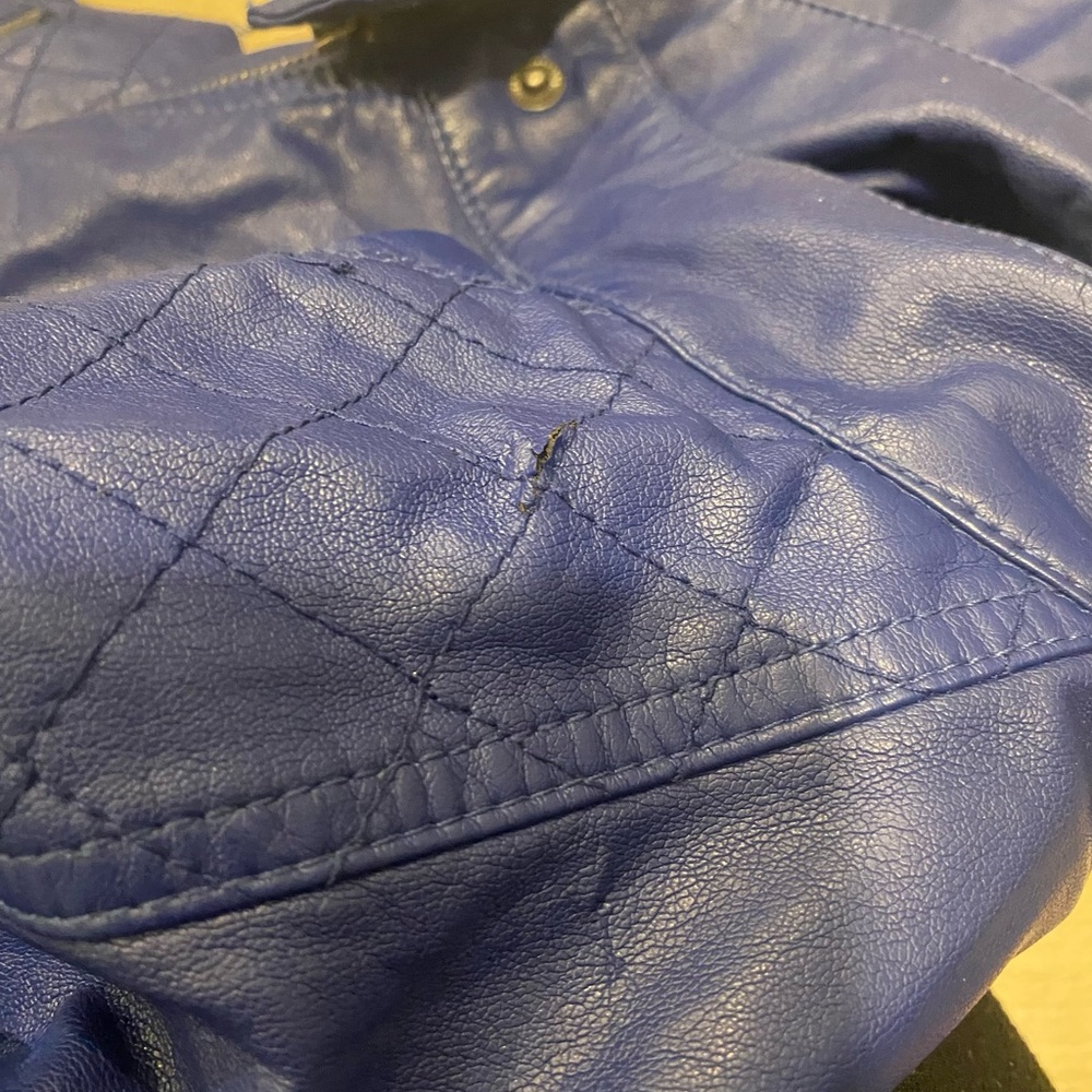 Reitmans Blue Faux Leather Moto Jacket Size Large Biker Style Zip Up - Picture 11 of 13